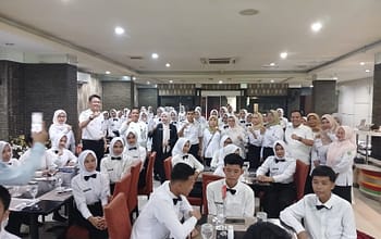 Tingkatkan Kompetensi Vokasi, Puluhan Siswa SMK Negeri Sumatra Selatan Gelar Praktik Cooking Class Langsung di Hotel Swarna Dwipa