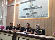 Penyerahan Tersangka Korupsi Pasar Cinde, Mantan Gubernur dan Walikota Palembang Resmi Ditahan