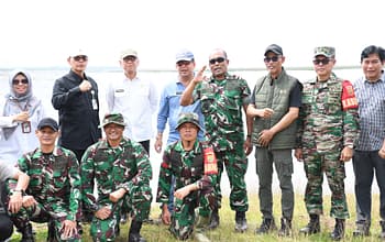 Dukung Ketahanan Pangan, Danrem 044/Gapo Dampingi Itjen Kementan Tinjau Cetak Sawah 2026