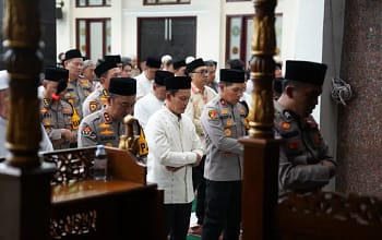 Pererat Sinergitas, Pangdam II/Sriwijaya Hadiri Pengajian Ramadhan Bersama Forkopimda Sumsel