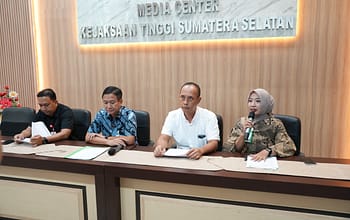 KEJATI SUMSEL TETAPKAN 8 TERSANGKA BARU DALAM KASUS DUGAAN KORUPSI KREDIT PERBANKAN PT BSS DAN PT SAL