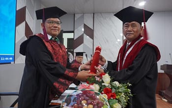 Kepala SMAN 1 Palembang Dr. Drs. Sugiyono, MM, Raih Gelar Doktor di UIN Raden Fatah dengan IPK 4,0: Buktikan Pendidikan Adalah Proses Sepanjang Hayat